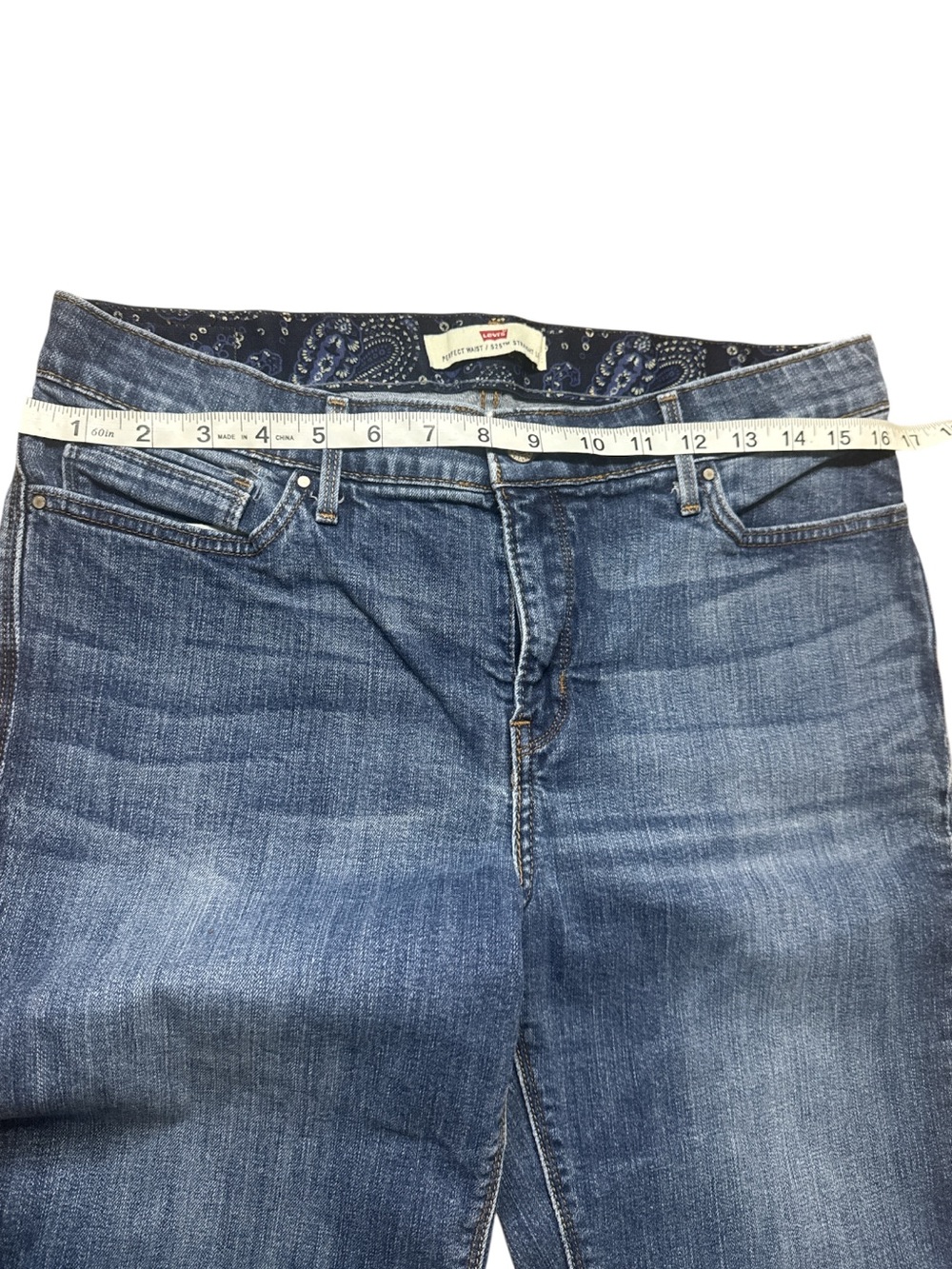 Levi’s Perfect Waist 525 Straight Jeans Women’s Size 12M Medium Wash Stretch Den - Picture 6 of 7